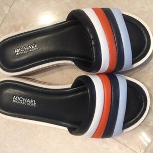MICHAEL, Michael Kors size 5 slide